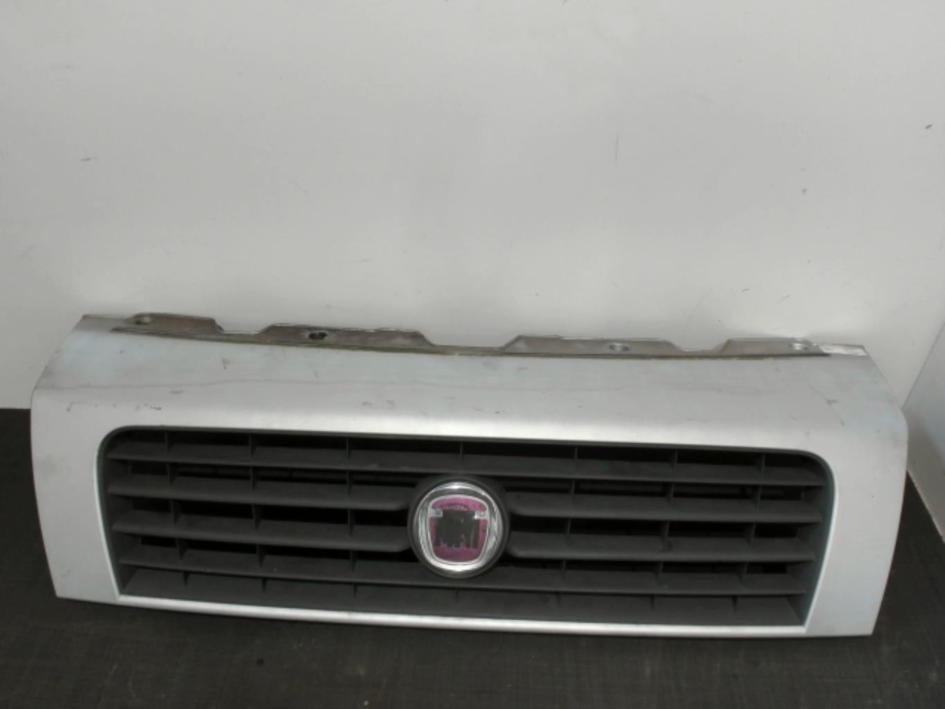 Calandre FIAT DUCATO 3 PHASE 1 Diesel - 1