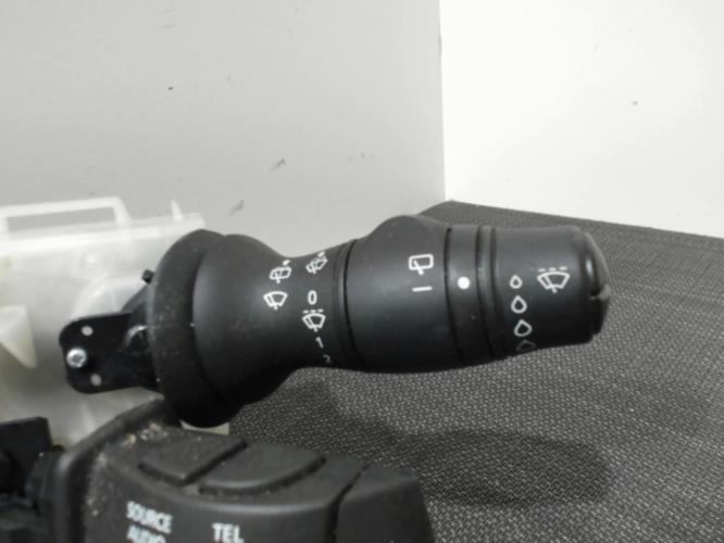 Image Com (Bloc Contacteur Tournant+Commodo Essuie Glace+Commodo Phare) - RENAULT MEGANE 3