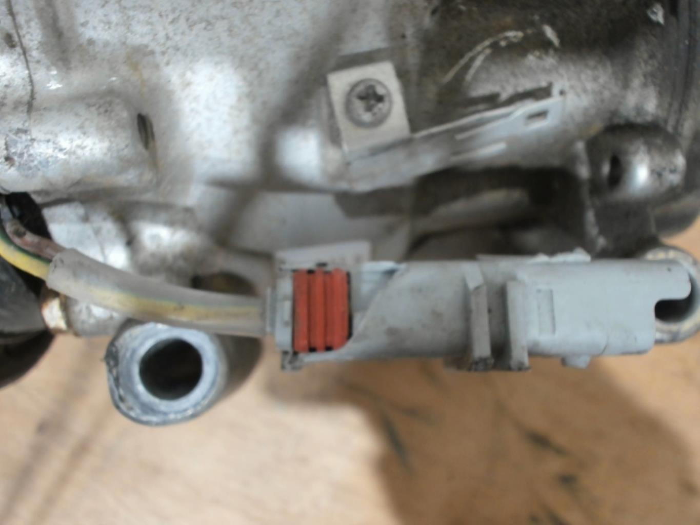 Compresseur clim RENAULT CLIO 3 PHASE 1 Essence - 1