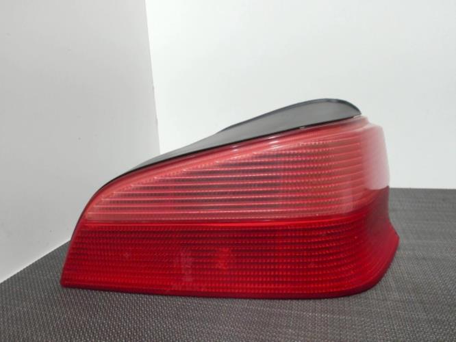 Image Feu arriere principal droit (feux) - PEUGEOT 106