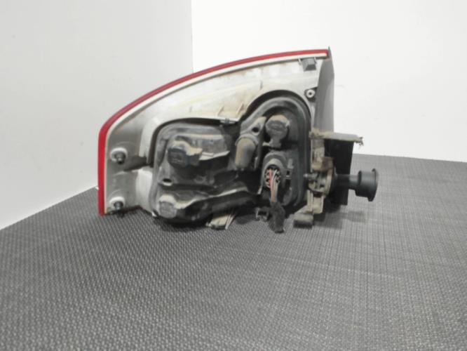 Image Feu arriere principal droit (feux) - AUDI A4 2