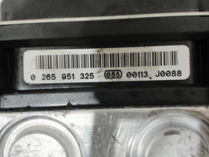 Image Bloc ABS (freins anti-blocage) - PEUGEOT 3008 1
