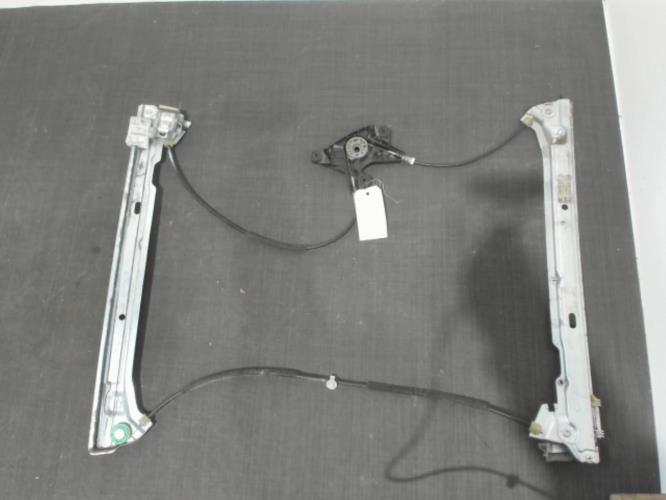 Image Mecanisme de leve vitre electrique avant droit - MERCEDES VITO 639
