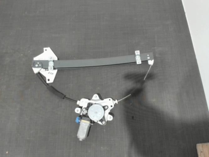 Image Moteur leve vitre avant droit - CHEVROLET CAPTIVA