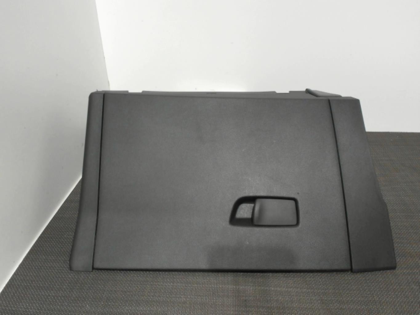 Boite a gants RENAULT CLIO 5 Essence - 1