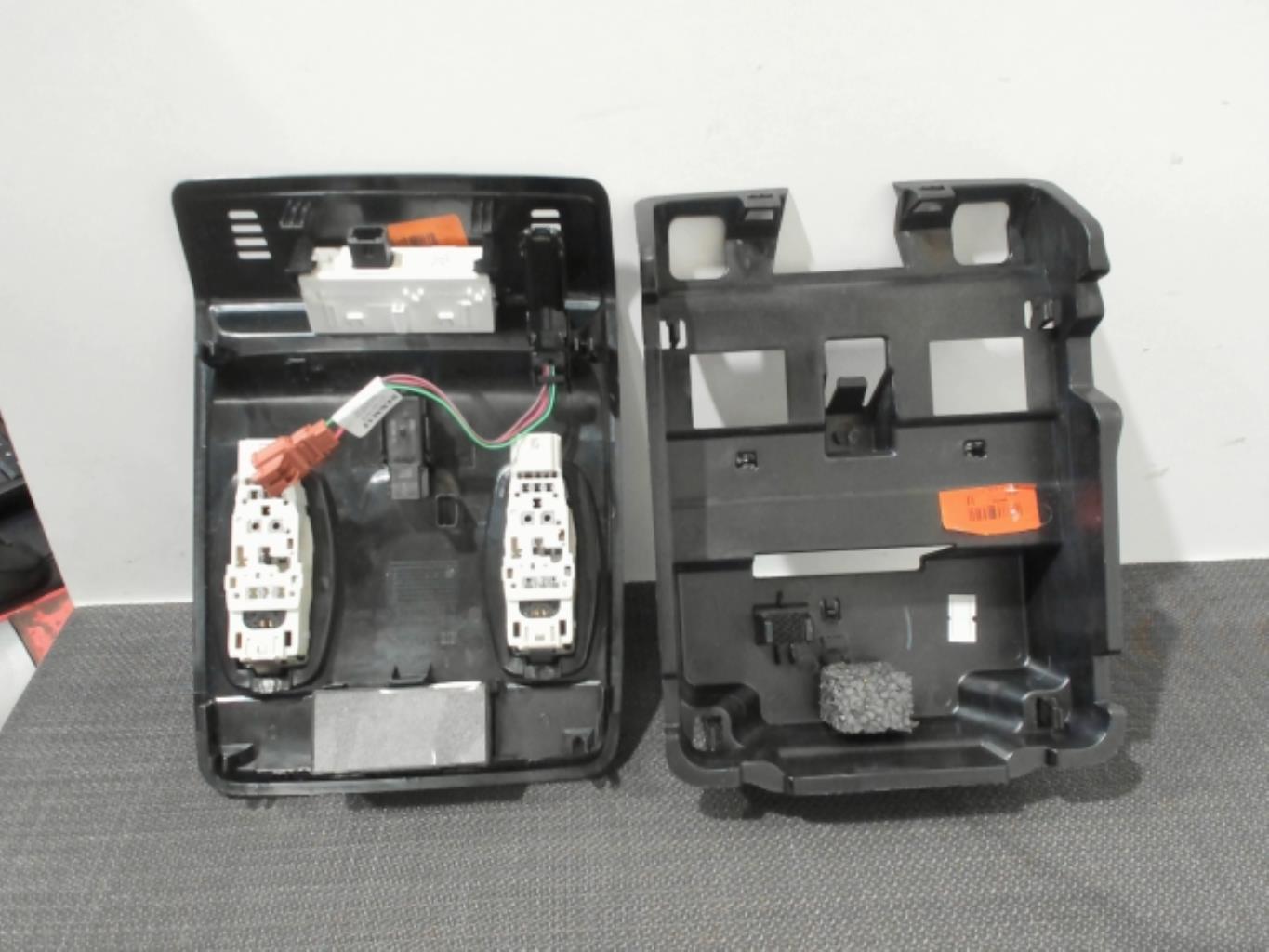 Eclairage de plafonnier RENAULT CLIO 5 Essence - 1
