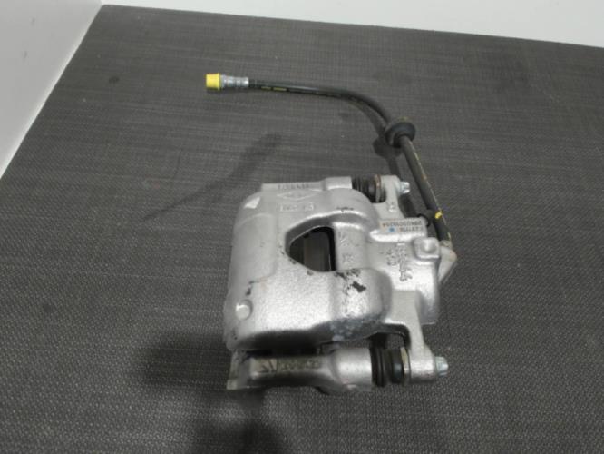 Image Etrier avant droit (freinage) - RENAULT CLIO 5