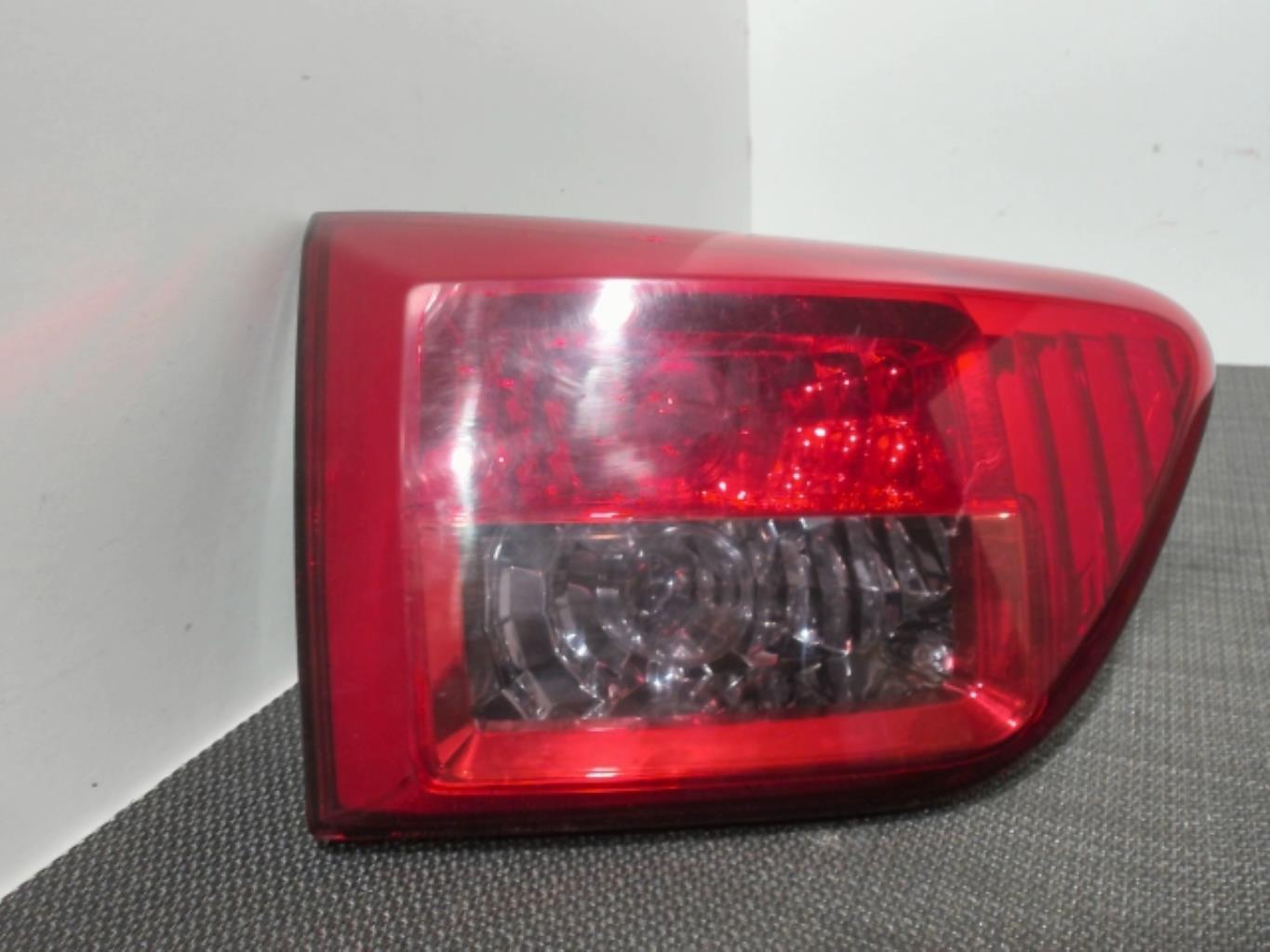 Feu arriere secondaire gauche (feux) PEUGEOT 4007 Diesel - 1