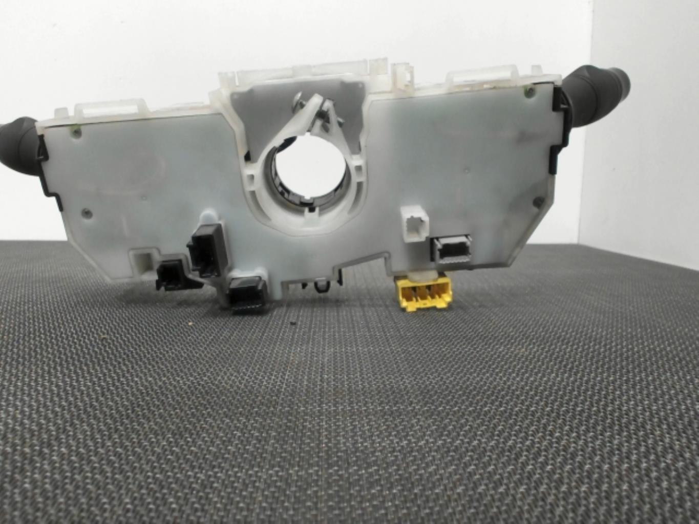 Image Com (Bloc Contacteur Tournant+Commodo Essuie Glace+Commodo Phare) - RENAULT MEGANE 3