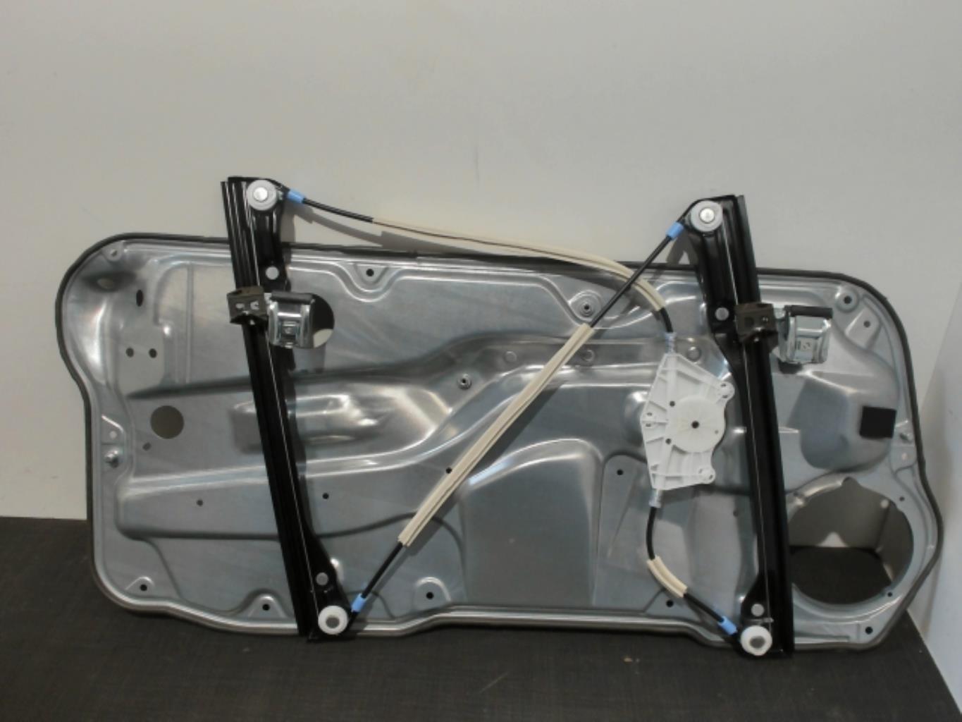 Image Leve vitre electrique avant droit - VOLKSWAGEN GOLF 4