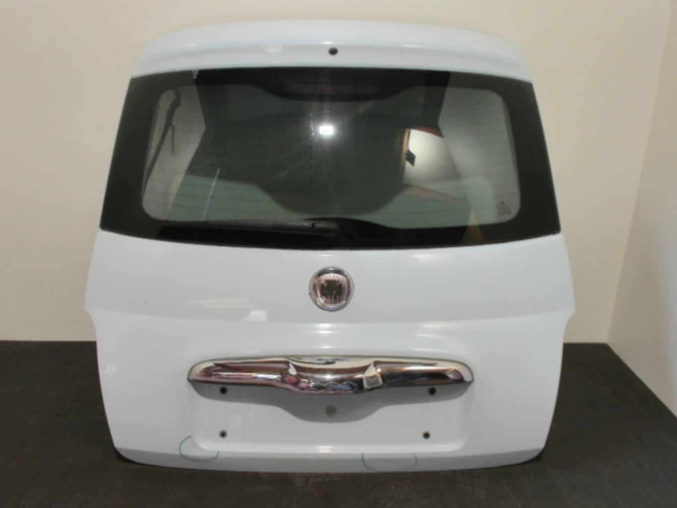 Image Malle/Hayon arriere - FIAT 500 2