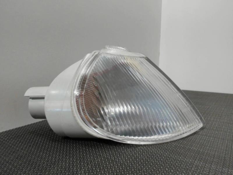 Image Optique avant secondaire droit (feux)(clignotant) - RENAULT LAGUNA 1