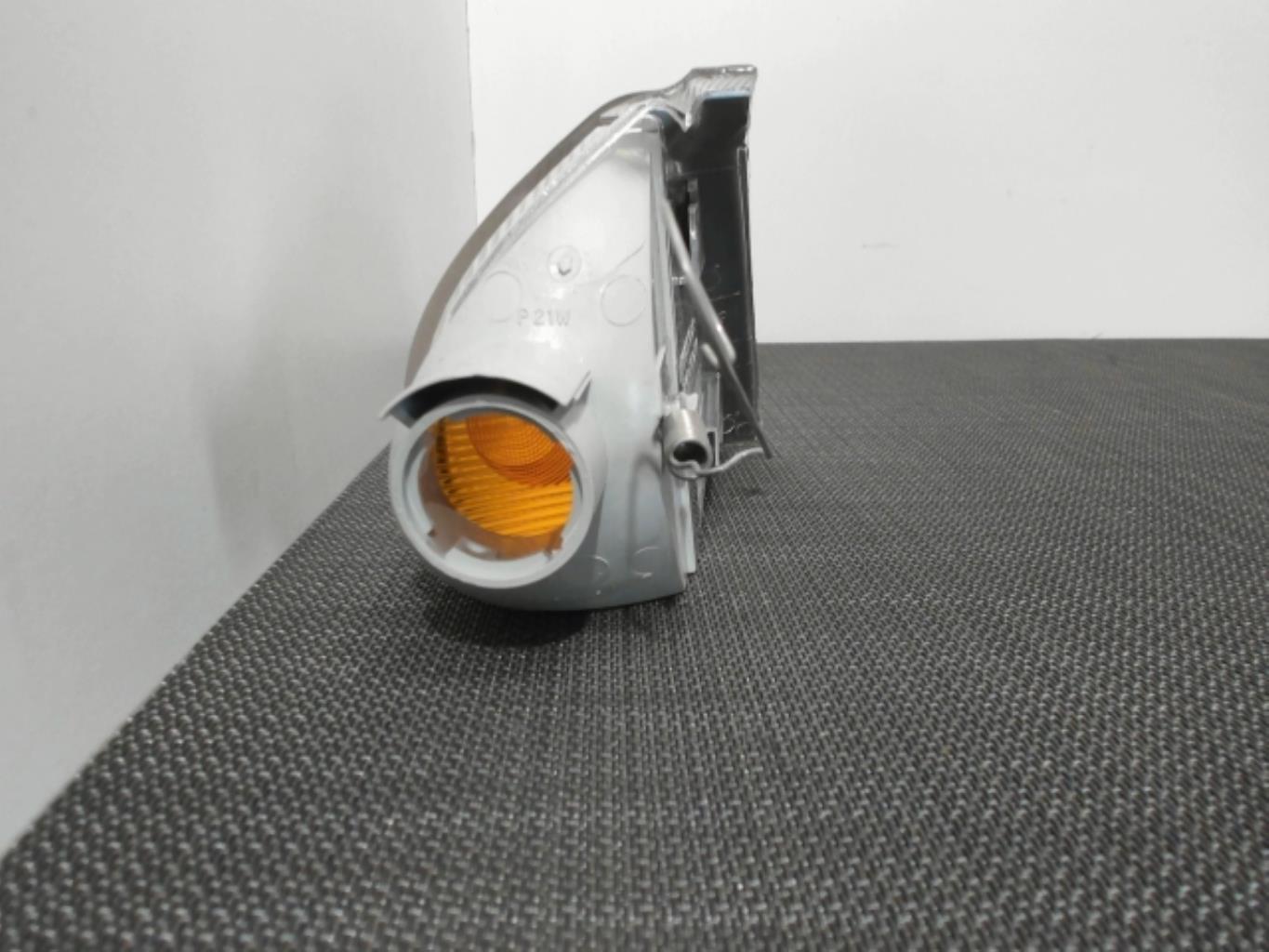 Image Optique avant secondaire gauche (feux)(clignotant) - RENAULT LAGUNA 1