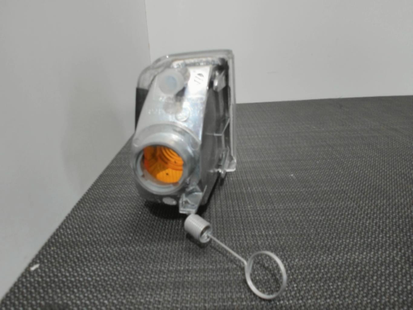 Image Optique avant secondaire gauche (feux)(clignotant) - RENAULT R19