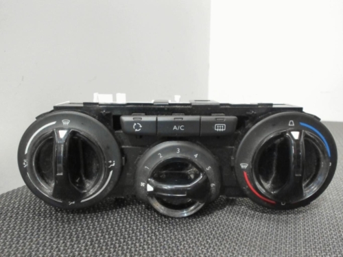 Image Commande chauffage - PEUGEOT 208 1