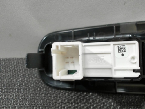 Image Interrupteur de leve vitre avant droit - PEUGEOT 308 2