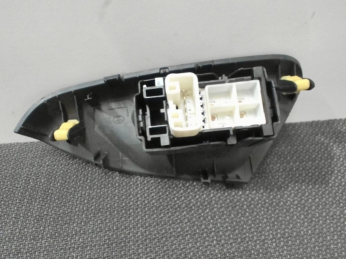 Image Interrupteur de leve vitre avant droit - CITROEN C1 2