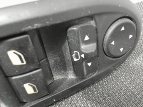 Image Interrupteur de leve vitre avant gauche - PEUGEOT 407