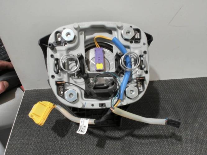 Image Air bag conducteur - VOLKSWAGEN GOLF 5