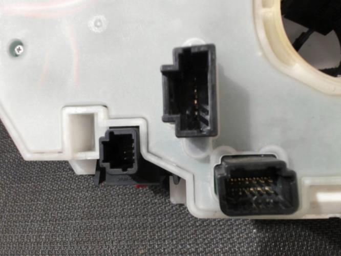 Image Com (Bloc Contacteur Tournant+Commodo Essuie Glace+Commodo Phare) - RENAULT LAGUNA 3