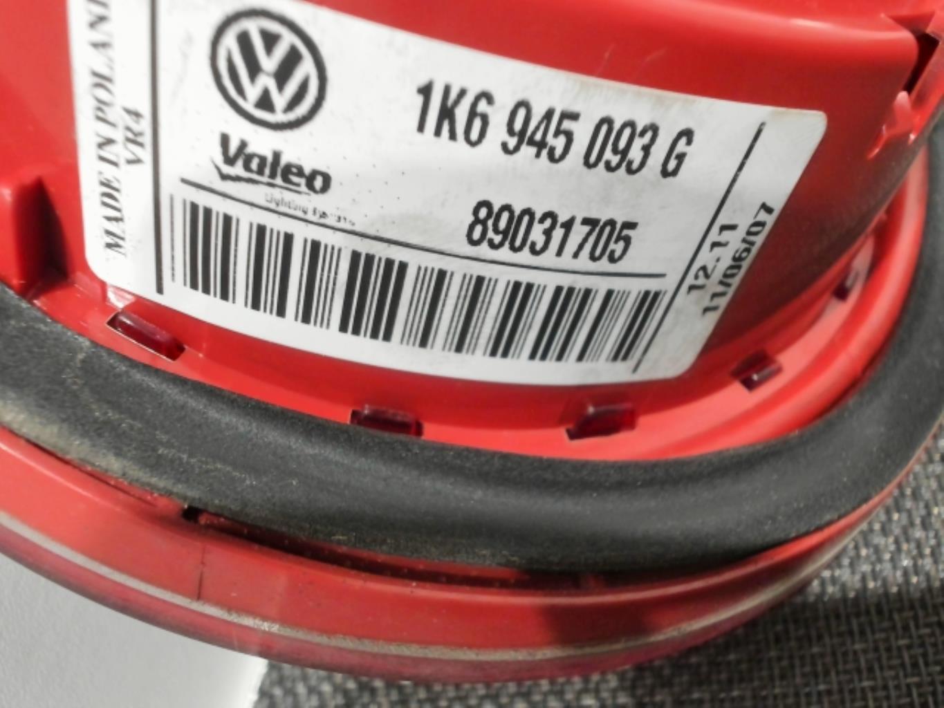 Feu arriere secondaire gauche (feux) VOLKSWAGEN GOLF 5 Diesel - 1