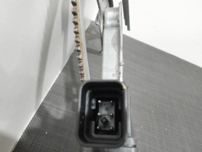 Image Leve vitre electrique avant gauche - OPEL CORSA C
