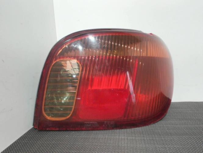 Image Feu arriere principal droit (feux) - TOYOTA YARIS 1