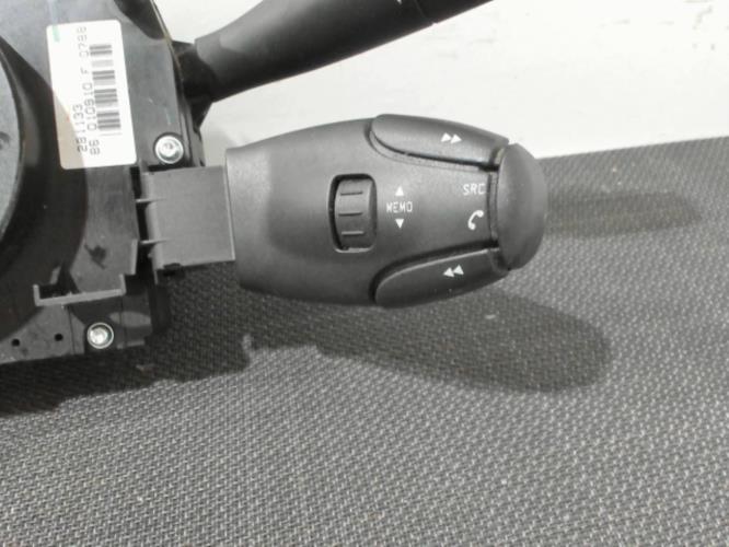 Image Com (Bloc Contacteur Tournant+Commodo Essuie Glace+Commodo Phare) - PEUGEOT 207