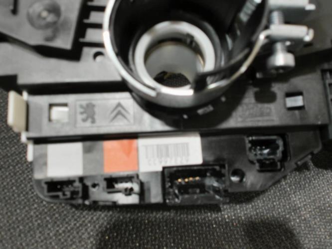 Image Com (Bloc Contacteur Tournant+Commodo Essuie Glace+Commodo Phare) - PEUGEOT 208 1
