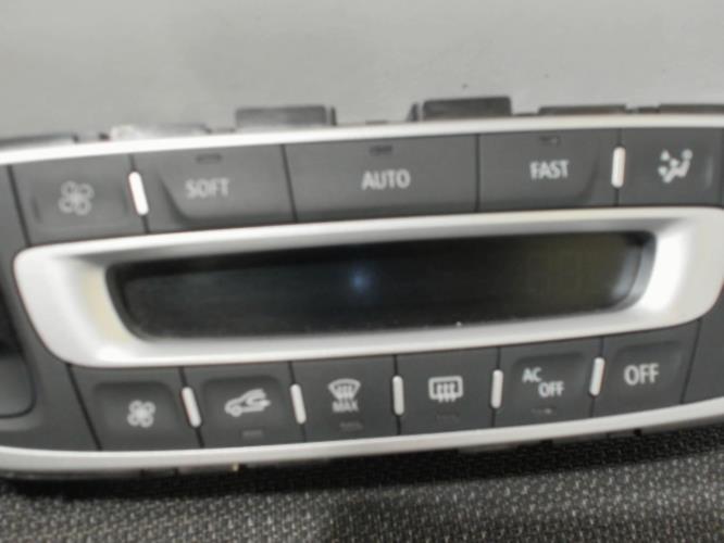 Image Commande chauffage - RENAULT MEGANE 3