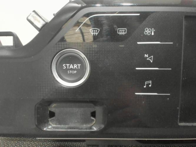 Image Ecran GPS - CITROEN C4 PICASSO 2