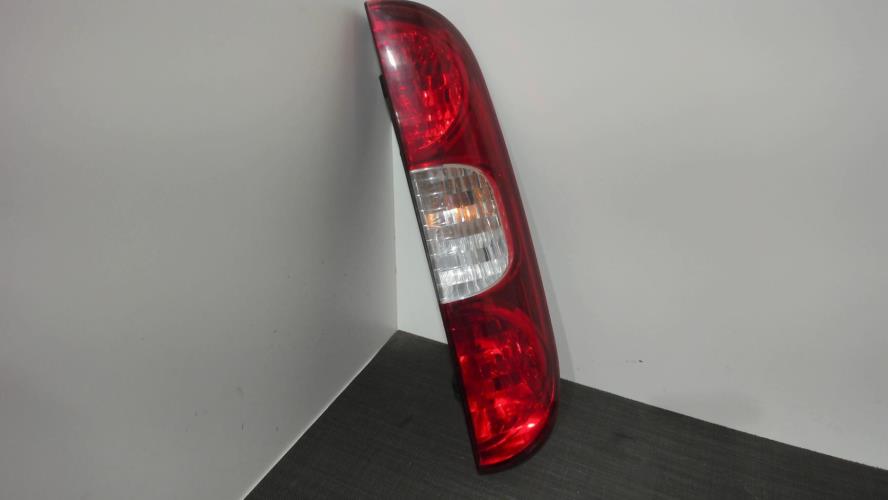 Image Feu arriere principal droit (feux) - FIAT DOBLO 1
