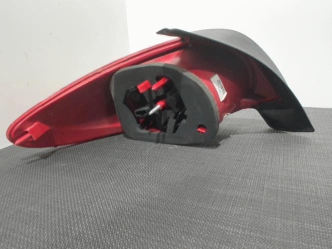 Image Feu arriere principal droit (feux) - PEUGEOT 206+
