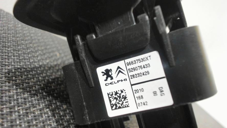 Image Interrupteur de leve vitre avant gauche - CITROEN C3 2