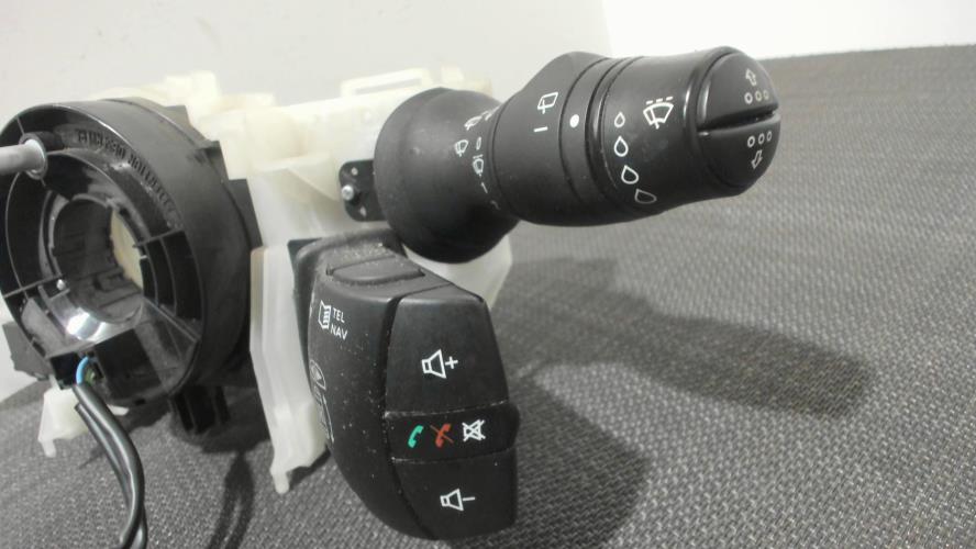 Image Com (Bloc Contacteur Tournant+Commodo Essuie Glace+Commodo Phare) - RENAULT MEGANE 3