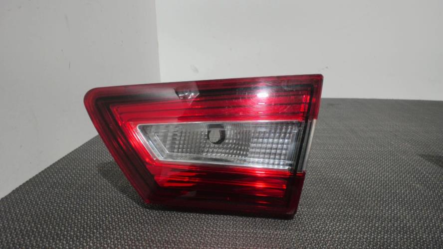 Image Feu arriere secondaire droit (feux) - RENAULT CLIO 4