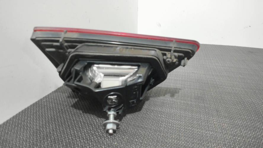 Image Feu arriere secondaire droit (feux) - RENAULT CLIO 4