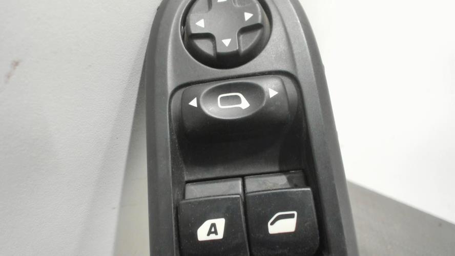 Image Interrupteur de leve vitre avant gauche - CITROEN C3 2