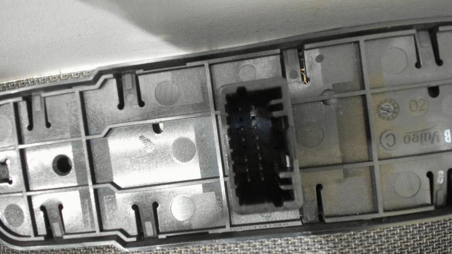 Image Interrupteur de leve vitre avant gauche - RENAULT MEGANE 3