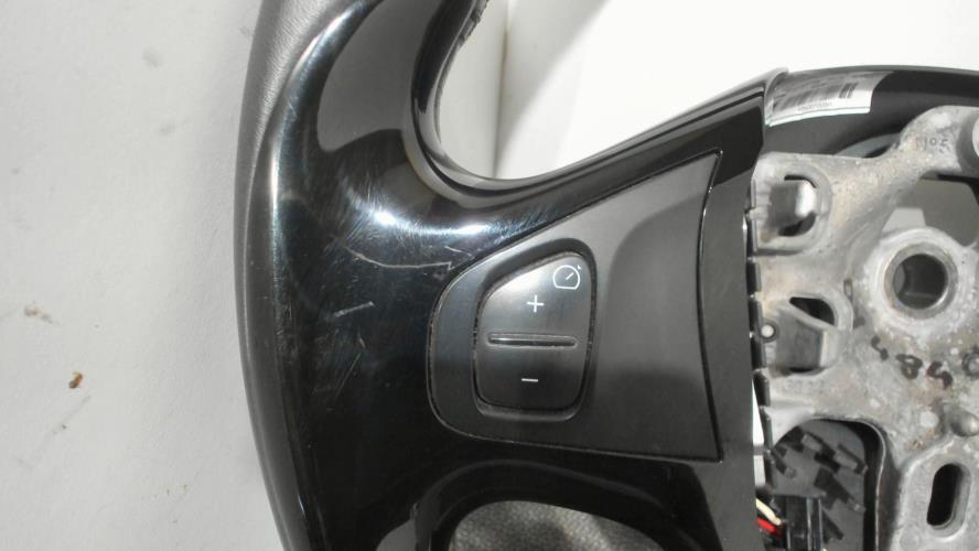 Image Volant - RENAULT CLIO 4