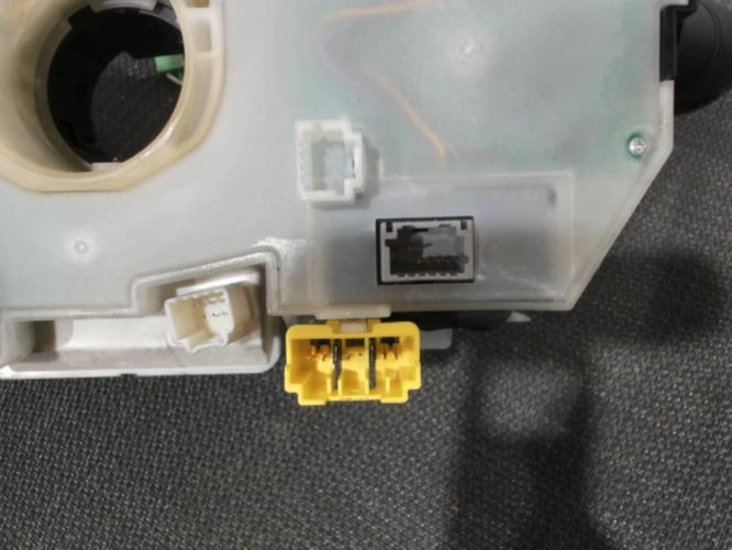 Image Com (Bloc Contacteur Tournant+Commodo Essuie Glace+Commodo Phare) - RENAULT LAGUNA 3