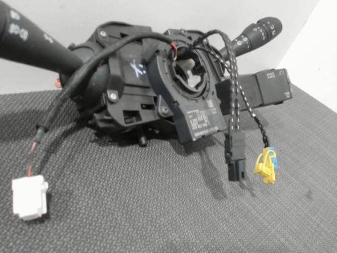 Image Com (Bloc Contacteur Tournant+Commodo Essuie Glace+Commodo Phare) - RENAULT CLIO 4