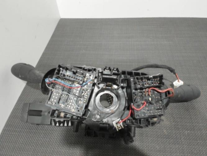 Image Com (Bloc Contacteur Tournant+Commodo Essuie Glace+Commodo Phare) - RENAULT CLIO 4