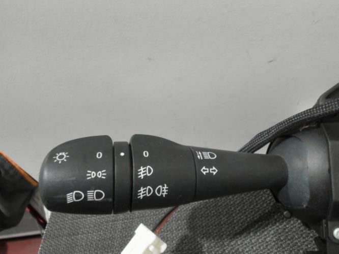 Image Com (Bloc Contacteur Tournant+Commodo Essuie Glace+Commodo Phare) - RENAULT CLIO 4