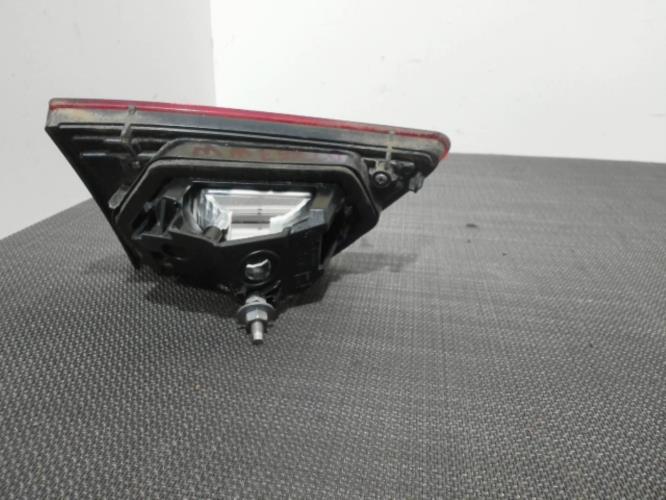 Image Feu arriere secondaire droit (feux) - RENAULT CLIO 4