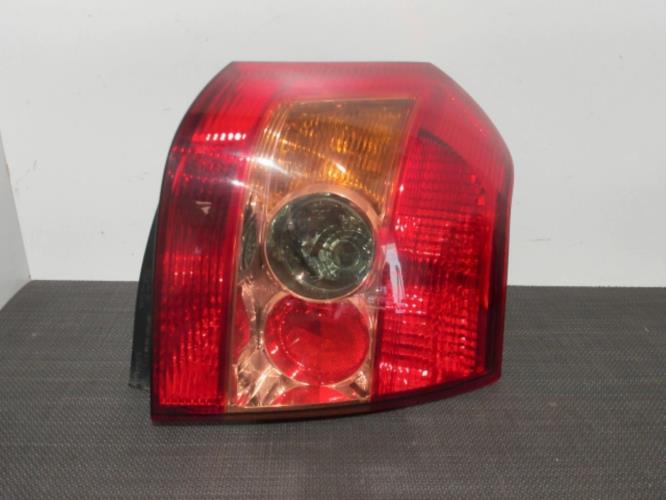 Image Feu arriere principal droit (feux) - TOYOTA COROLLA 10