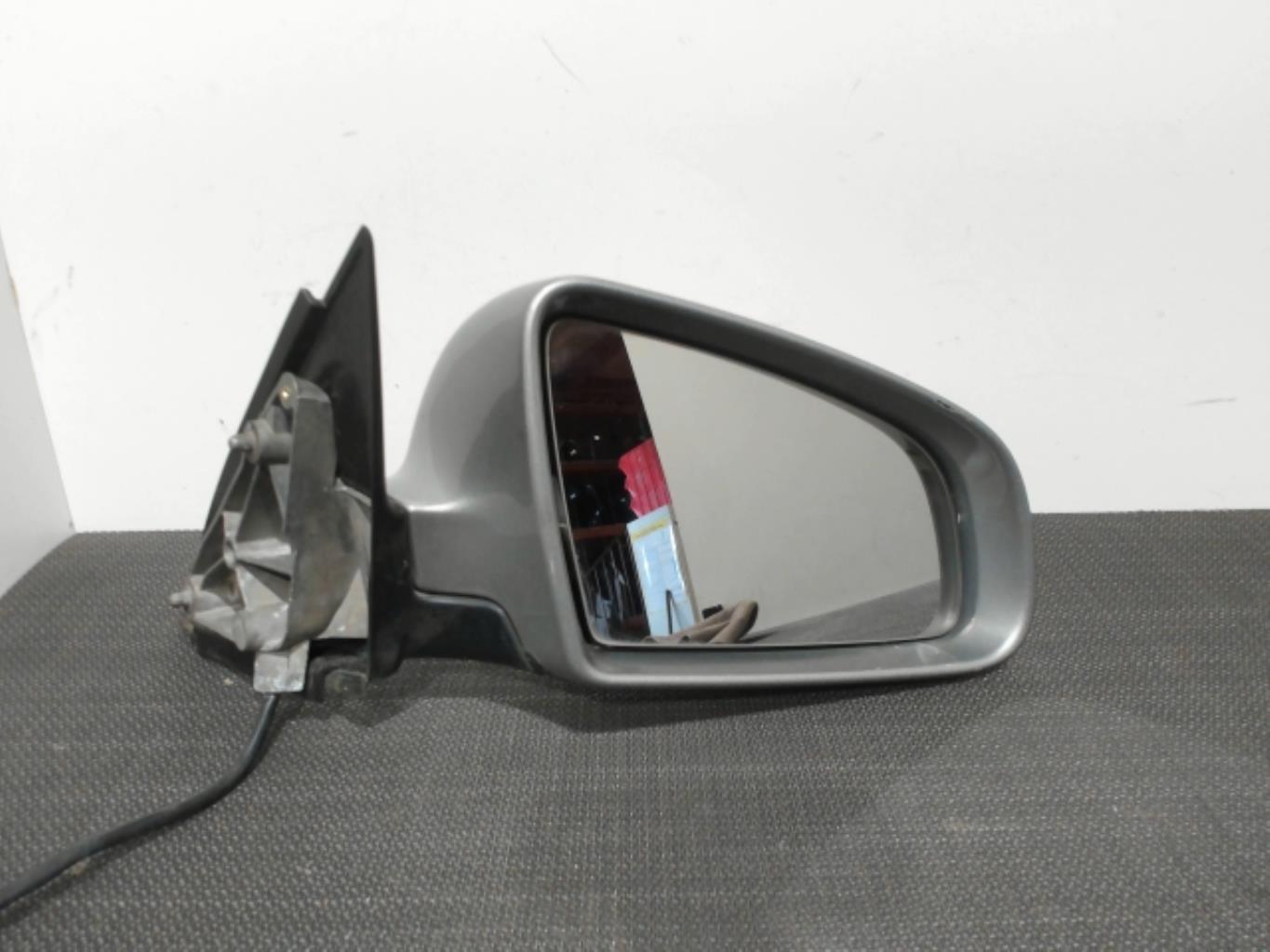 Retroviseur droit AUDI A4 2 PHASE 1 Diesel - 1