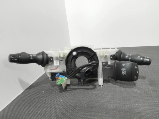 Image Com (Bloc Contacteur Tournant+Commodo Essuie Glace+Commodo Phare) - RENAULT MEGANE 3