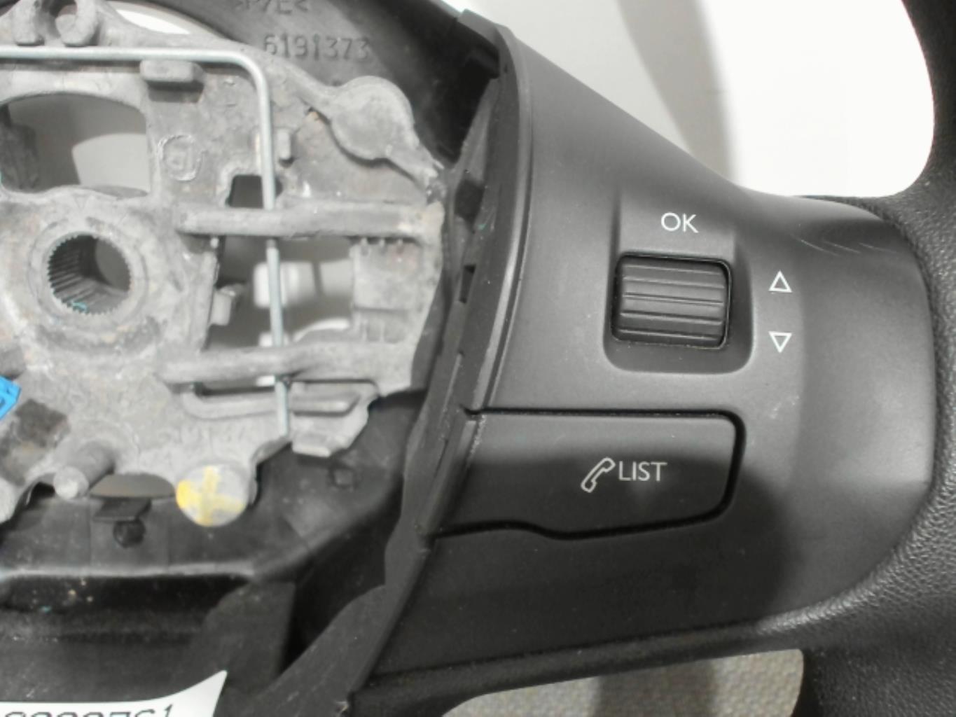 Volant PEUGEOT 208 1 PHASE 2 Essence - 1
