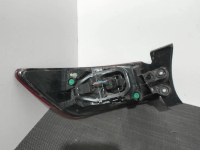 Image Feu arriere principal droit (feux) - RENAULT CLIO 4